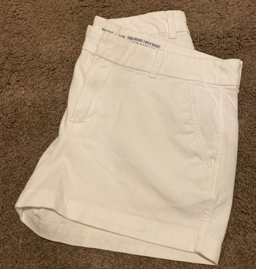 Khakis By Gap White Shorts Size 10/30 Girlfriend 3 Inch